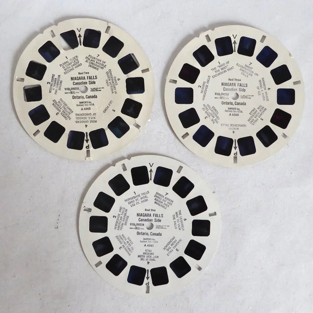 VINTAGE 1951 VIEW MASTER SAWYERS PROJECTOR MOON LANDING FLINTSTONES 14 REELS